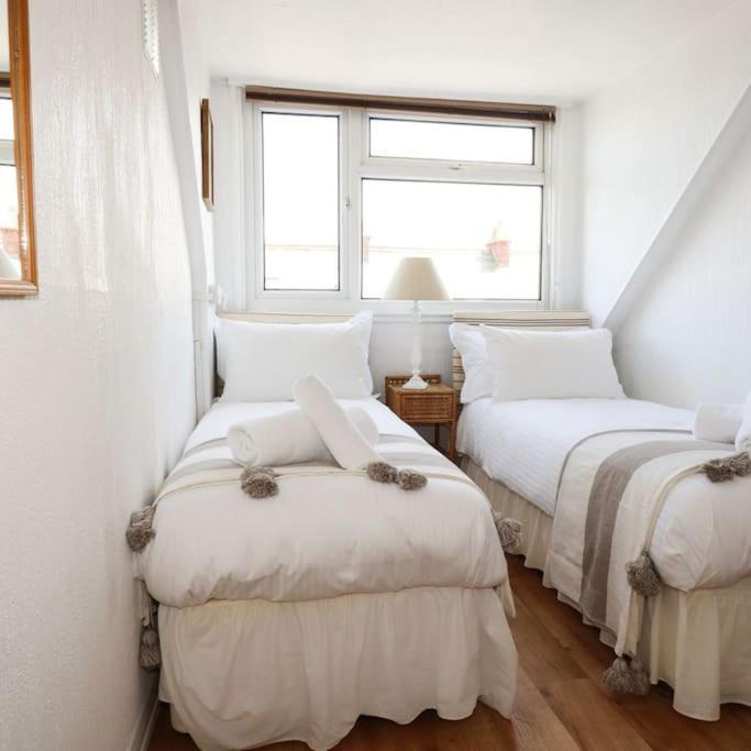 Gorgeous House In Newquay Walking Distance From Fistral Beach Exterior foto